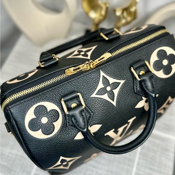 NEW Louis Vuitton Black & Beige Monogram Empreinte Leather Speedy Bandoulière 25 - Picture 11 of 17